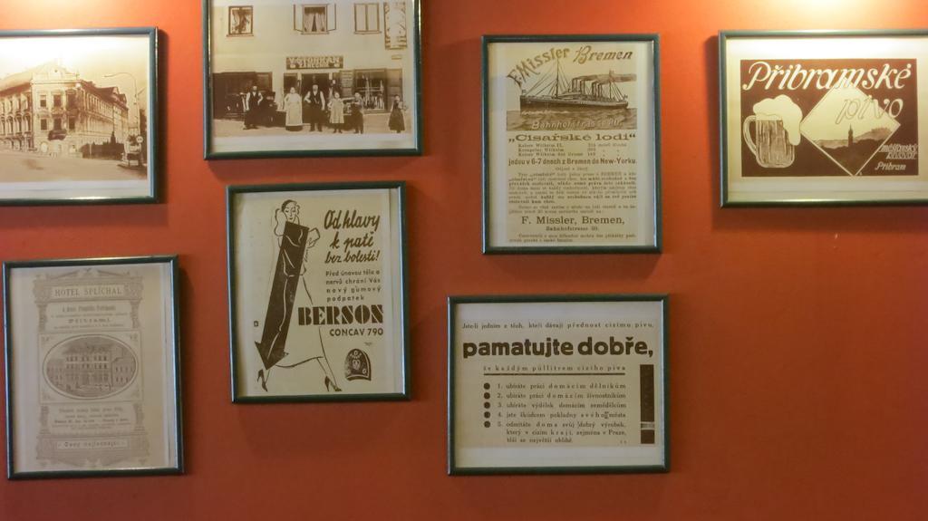 Příbram 库曳旅馆酒店 外观 照片